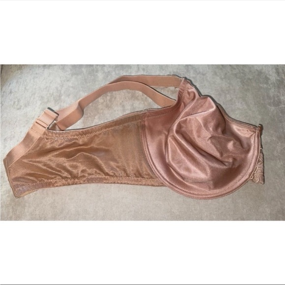 AVENUE Women's Minimizer Underwire Bra Size 44DD Color: Natural - Picture 8 of 10